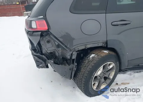2019 Jeep Cherokee Trailhawk 4X4 from USA, damaged, VIN 1C4PJMBX6KD375156